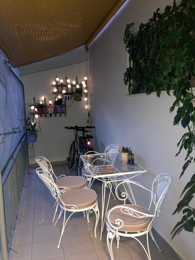 Central Kalamata Cozy Apartment Exterior photo